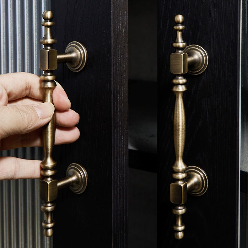 MANTARA B-0133 Modern Luxury Wardrobe Handle Pack of 1 (Pre-Order Only)